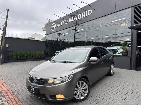 KIA CERATO 1.6 SX3 16V GASOLINA 4P AUTOMÁTICO